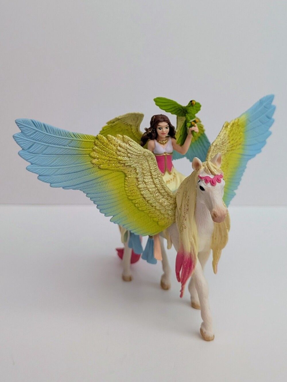 Schleich Bayala 3-Piece Winged Fairy Surah w/ Glitter Pegasus and Mythical Bird